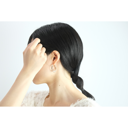 トリオラインピアス