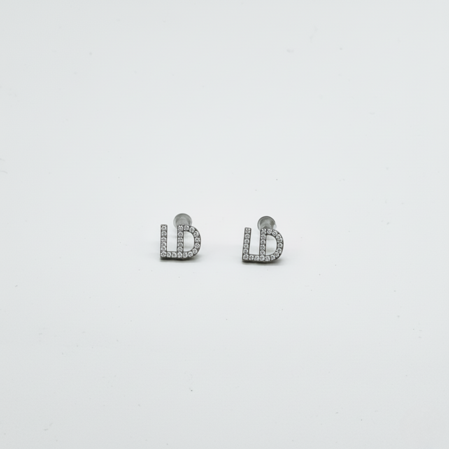 スパークルラインピアス