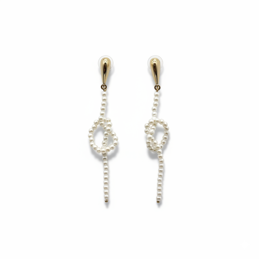 パールノットピアス