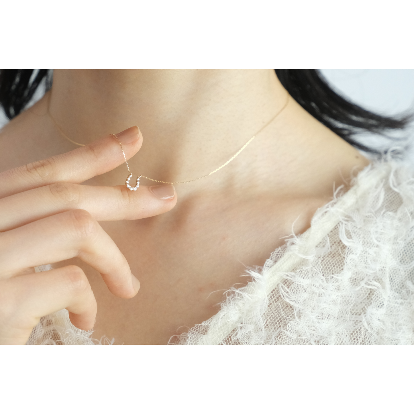 ホースシューラインネックレス