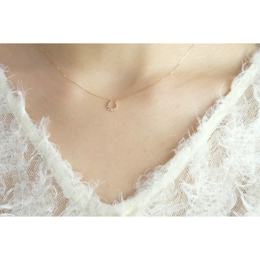 ホースシューラインネックレス